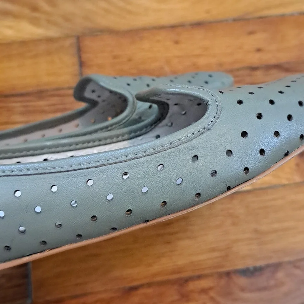 Leather Flats 8/10